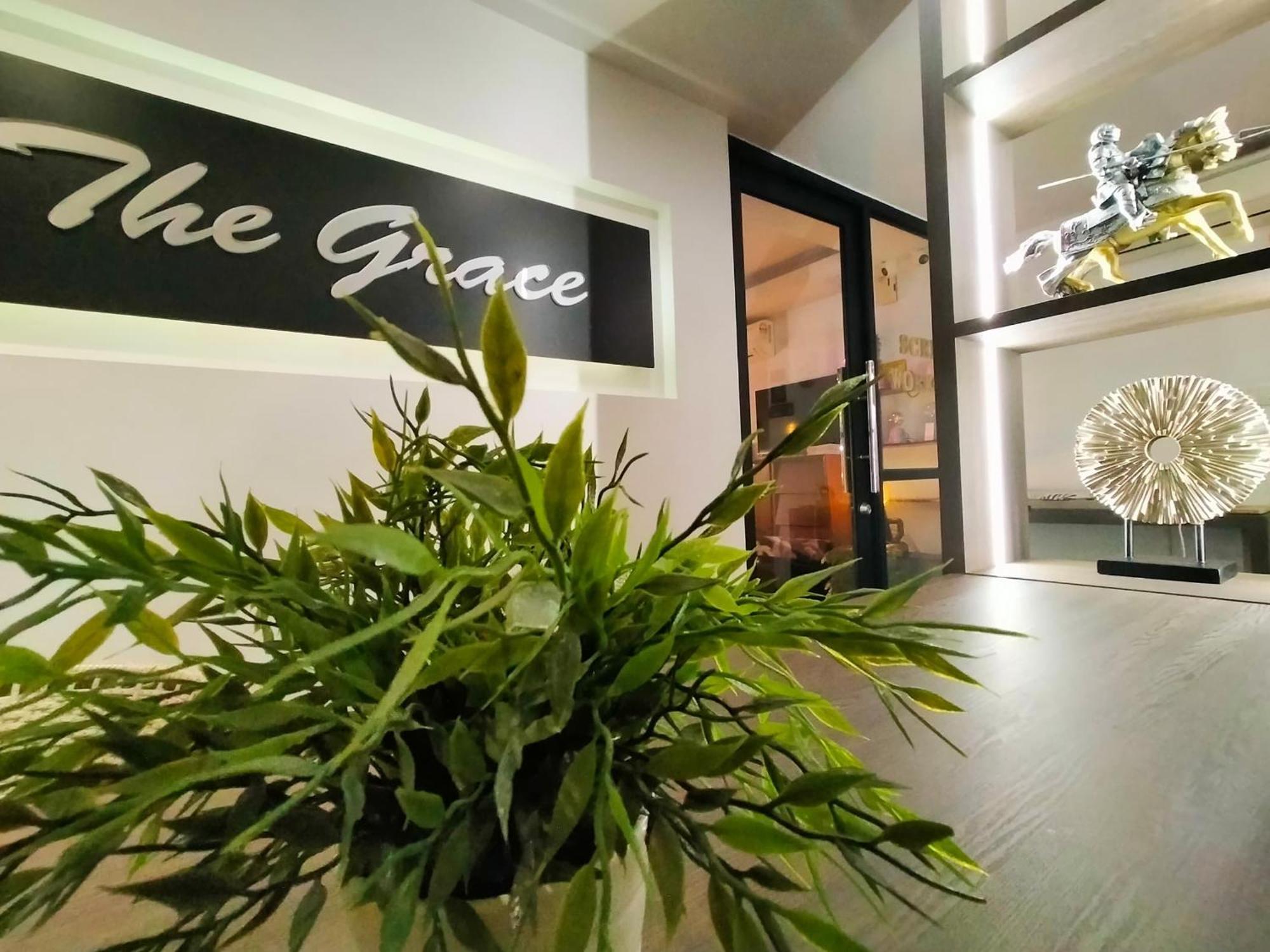 מואר The Grace Hotel מראה חיצוני תמונה